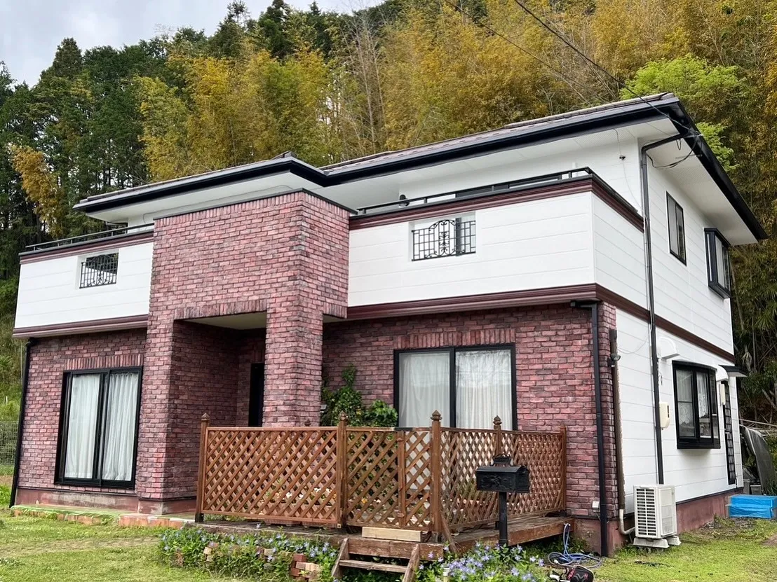 岡山県美作市での外壁塗装をご紹介させていただきます✨今回の施...