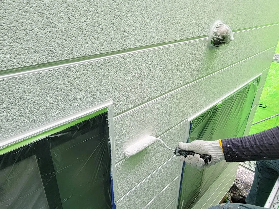 こんにちは😊✨今日は岡山県美作市で工事をさせて頂きました外壁...