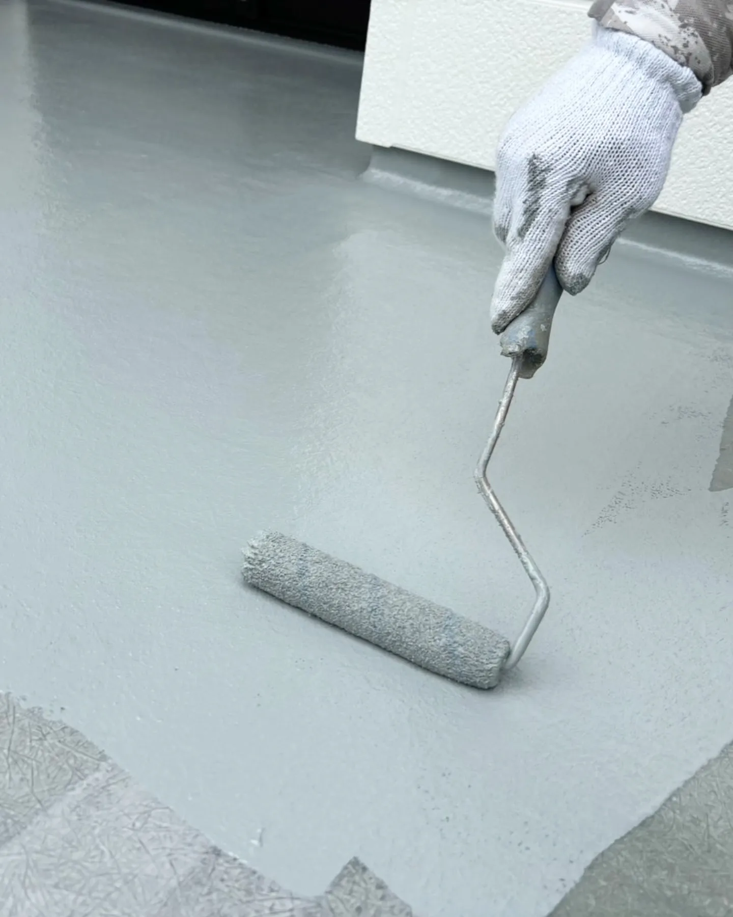 🔧 ベランダFRP防水・施工中！